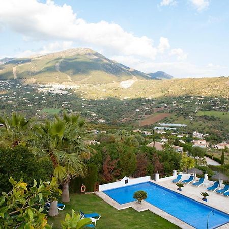 Hotel Cortijo De Salia Alcaucin Exterior photo