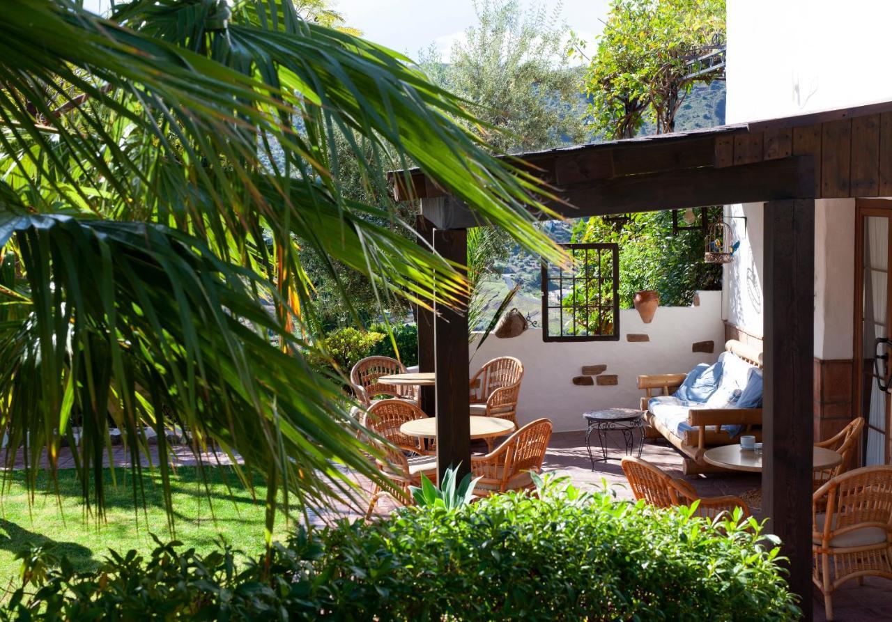 Hotel Cortijo De Salia Alcaucin Exterior photo