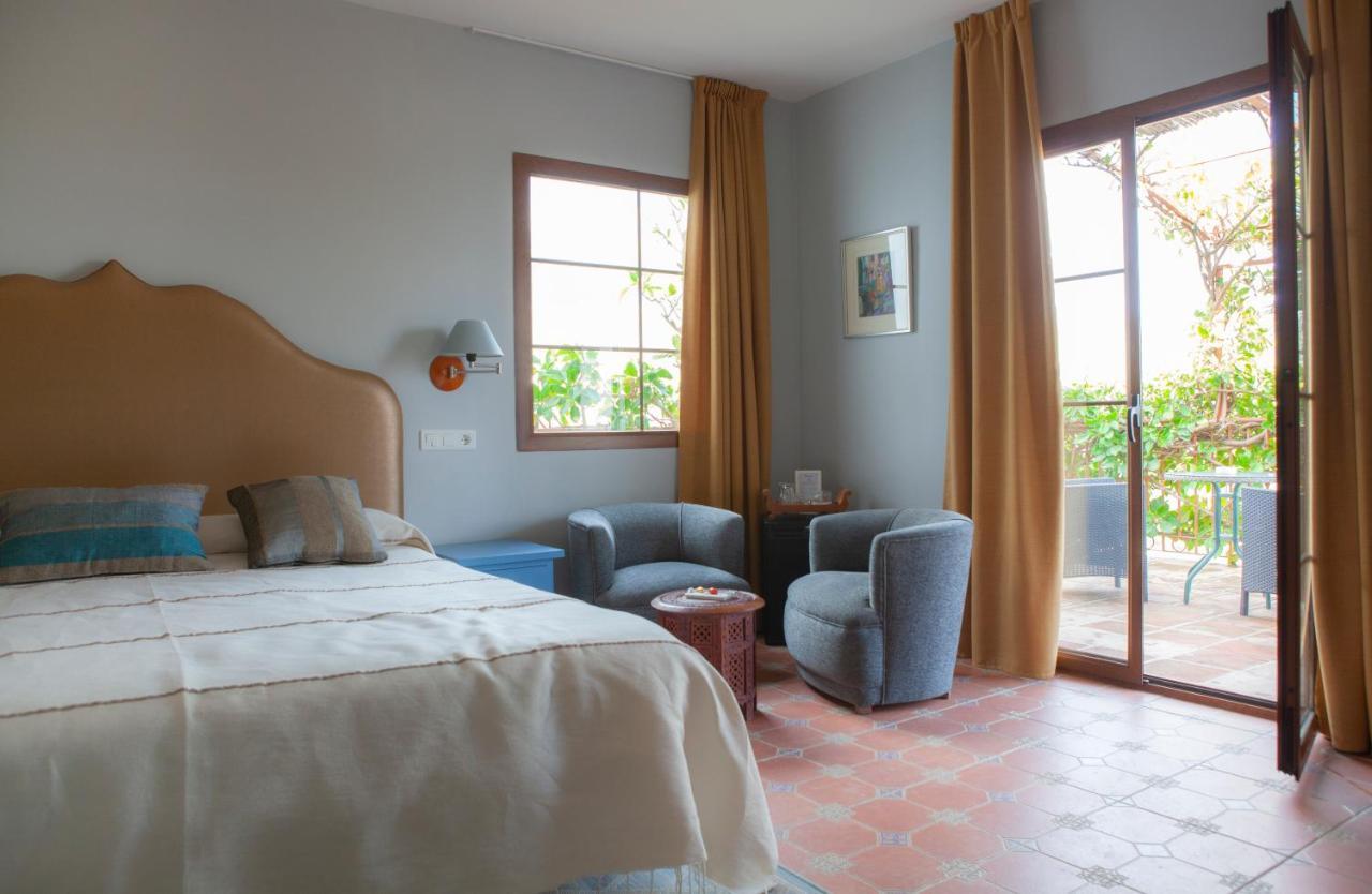 Hotel Cortijo De Salia Alcaucin Exterior photo