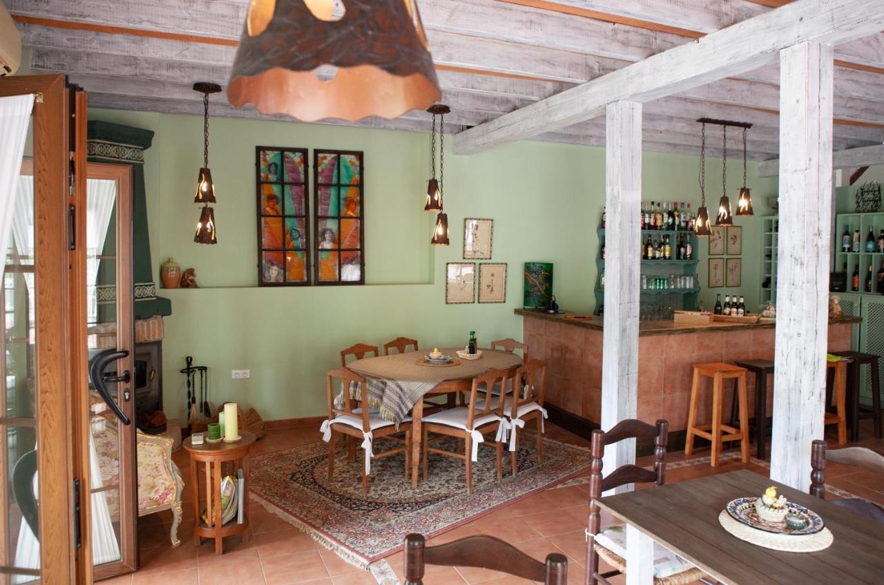 Hotel Cortijo De Salia Alcaucin Exterior photo