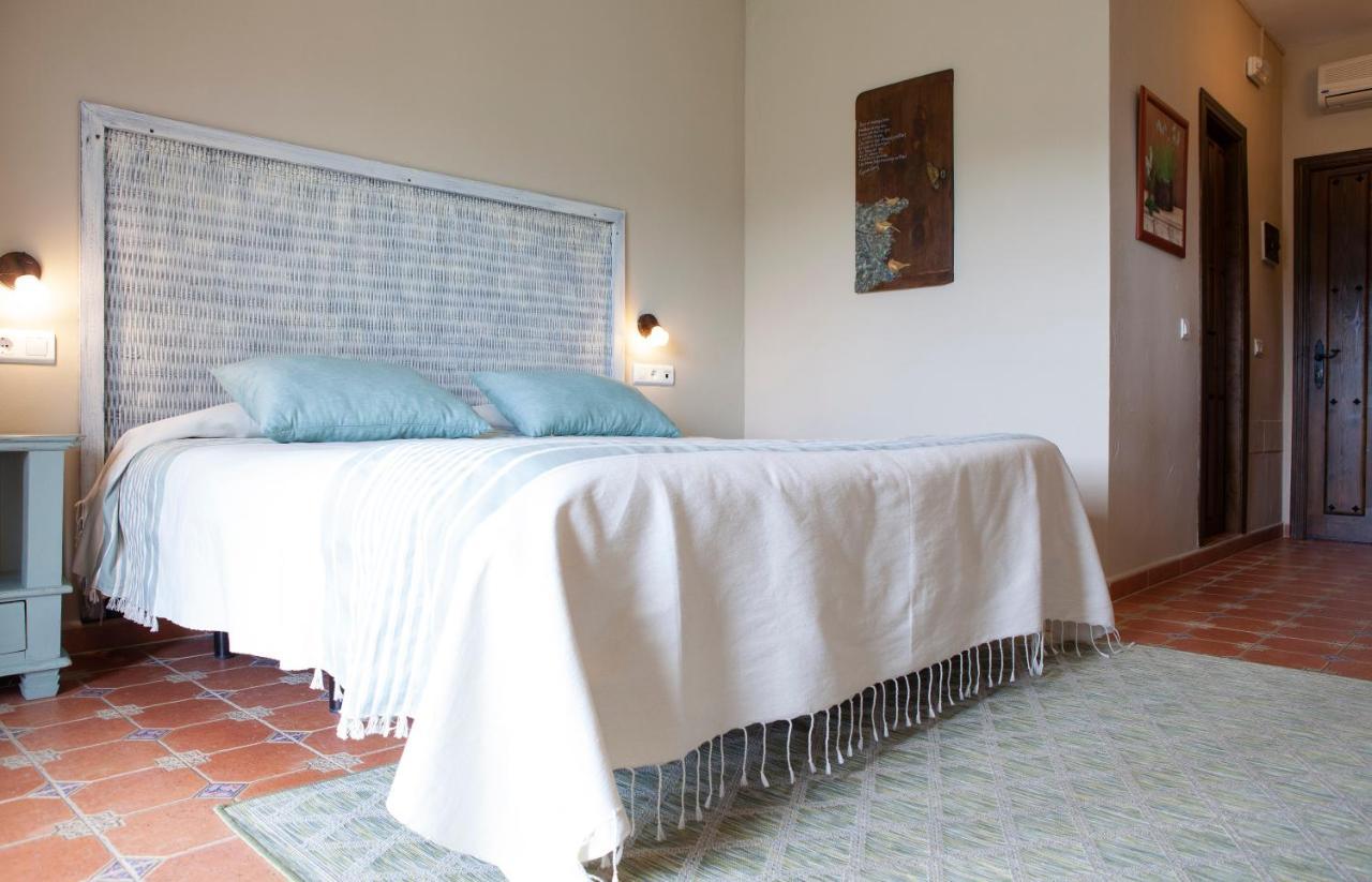 Hotel Cortijo De Salia Alcaucin Exterior photo